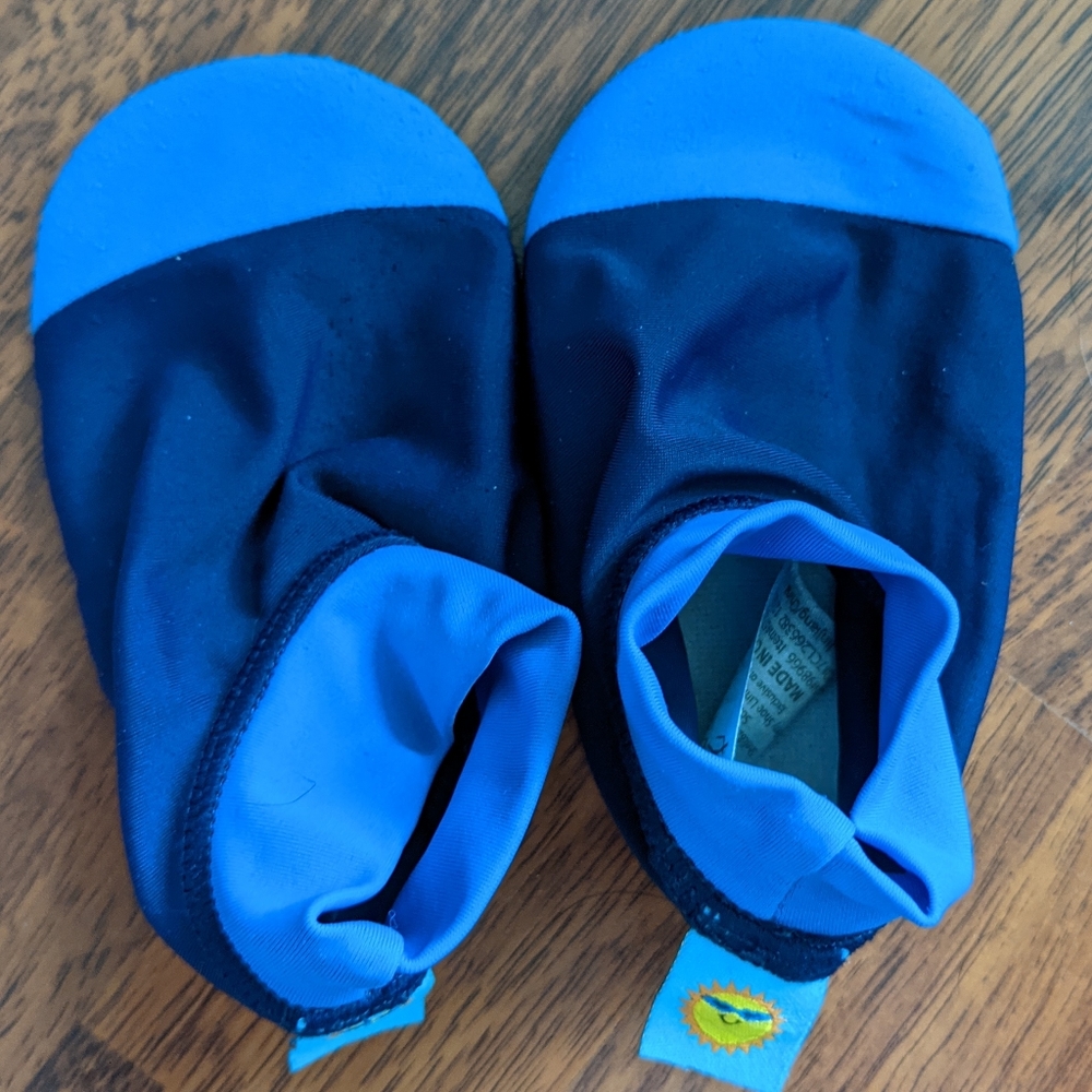 One step ahead sun smarties sun and water socks